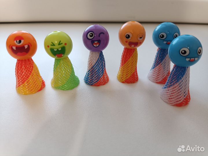 Мелкие игрушки (из супермаркетов)