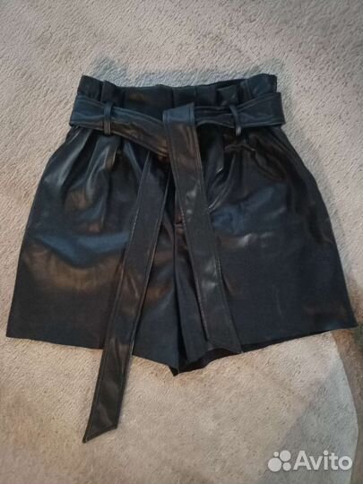 Кожаные шорты zara s