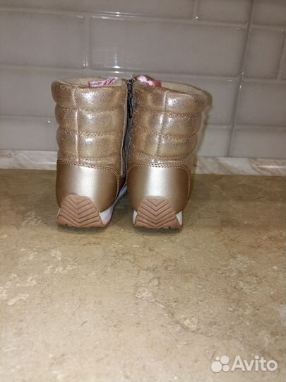 Сапожки дутики для девочки