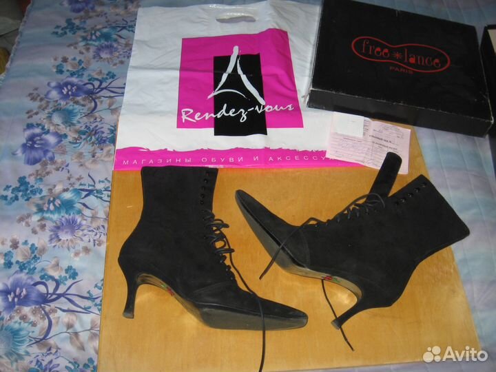 Шикарные замшевые сапожки Free Lance, Франция