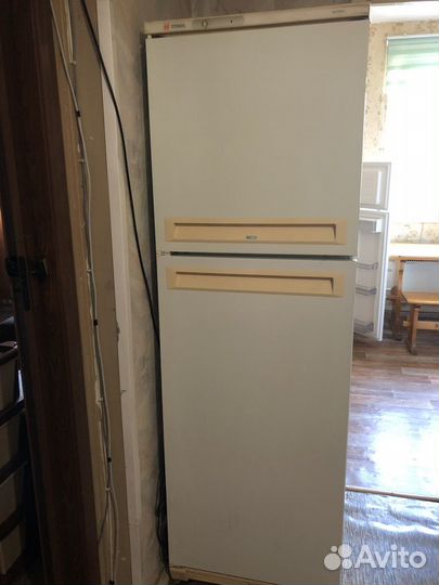 Холодильник Стинол-110 (кшд 325/80) б/у