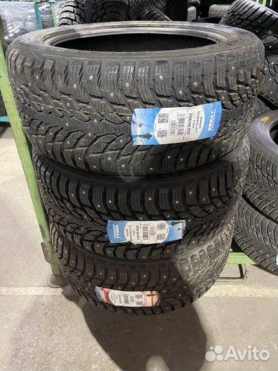 Nokian Tyres Hakkapeliitta 9 SUV 285/45 R20 112T