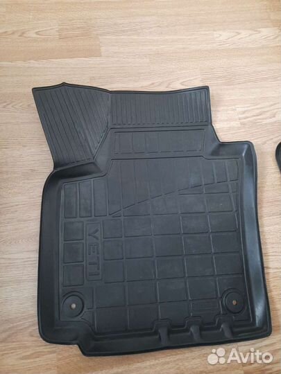 Автомобильные коврики резиновые