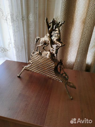 Часы бронза