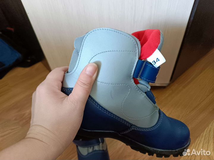Лыжные ботинки