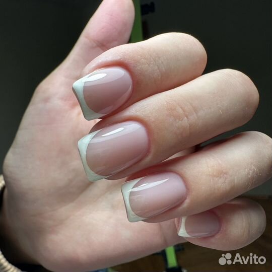 Маникюр и педикюр в Сокольниках