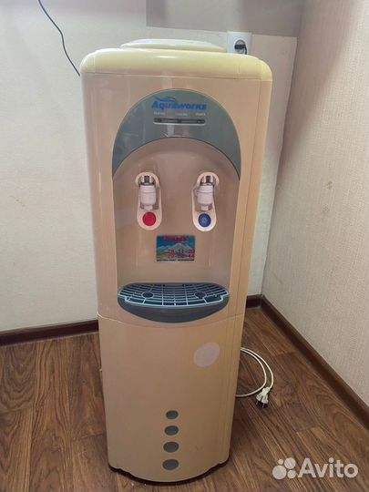 Кулер для воды