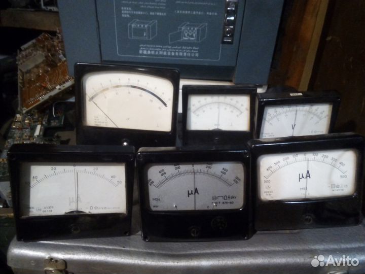 Продам радиодетали - диоды, конденсаторы, приборы