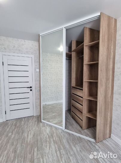 Черный шкаф