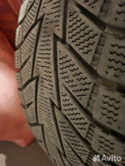 Hankook Winter I'Cept IZ2 R17