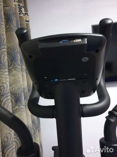 Эллиптический тренажер Proxima Latina