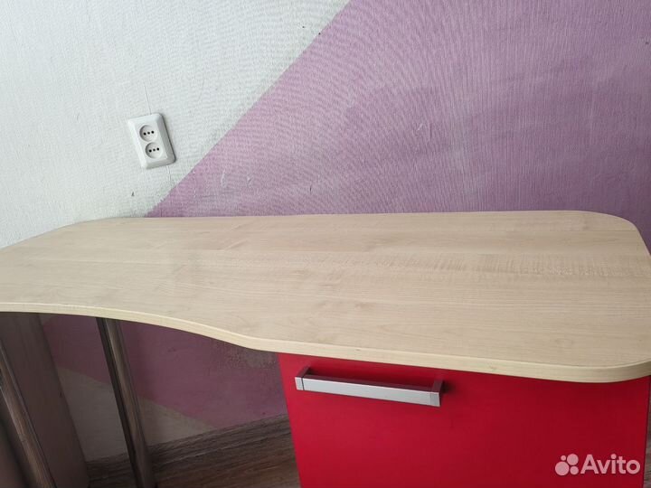 Продам письменный стол