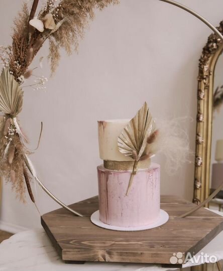 Подставка для свадебного торта в аренду