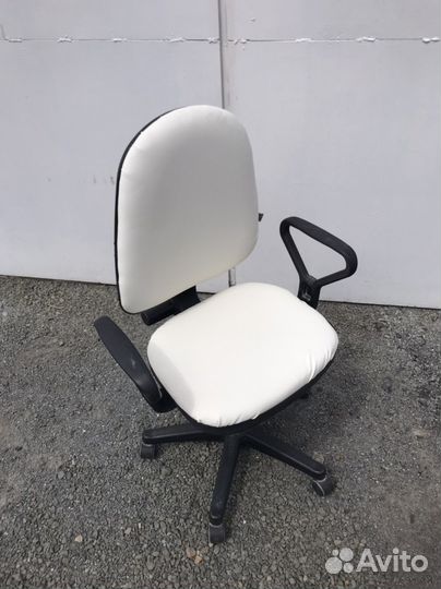 Компьютерное кресло / компьютерный стул