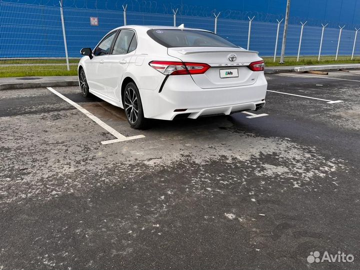 Toyota Camry 2.5 AT, 2019, битый, 80 000 км