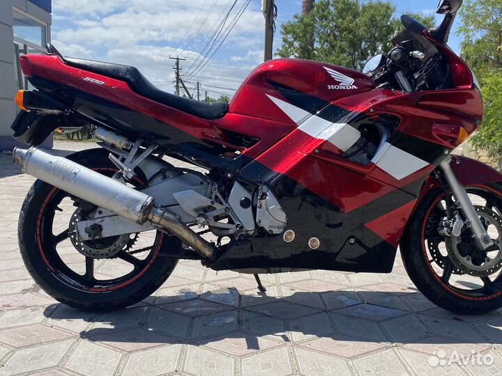 Honda CBR 600 F2