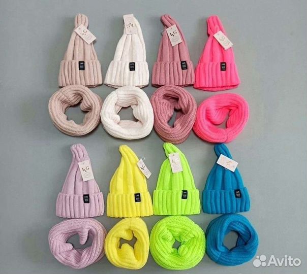 Зимние шапочки-скрутки + снуд 2 шт