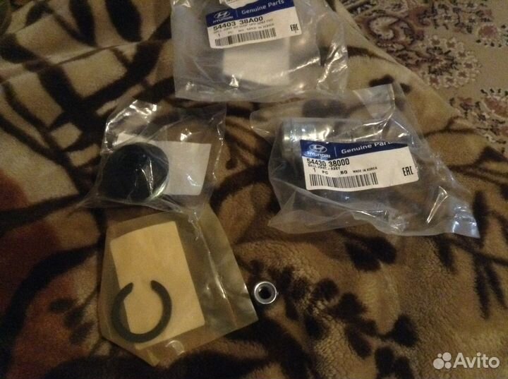 Сальники и шаровые оперы верхнего рычага