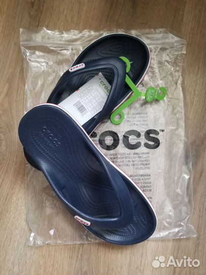 Новые шлепанцы crocs bayaband flip размер w8,w9