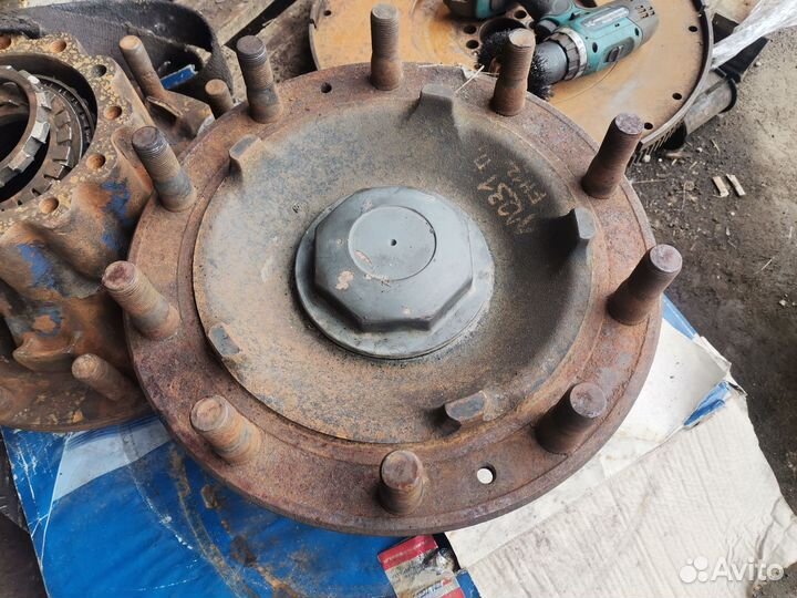 Ступица передняя блок подшипник Volvo FH12