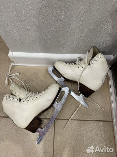 Коньки фигурные