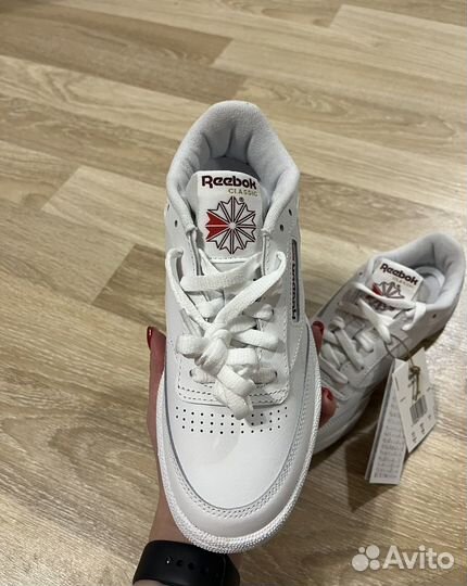 Кроссовки reebok 38,5