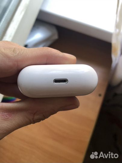 Беспроводные наушники apple airpods