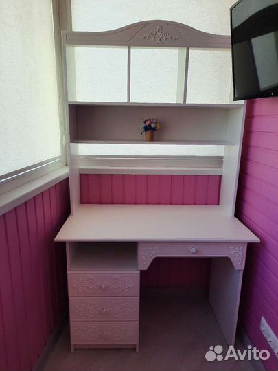 Письменный стол белый Кики