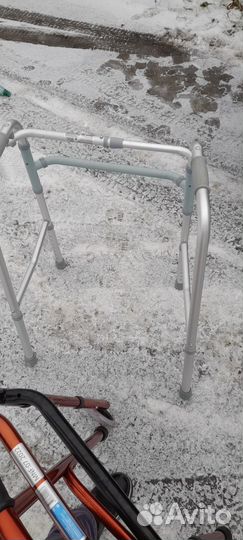 Ходунки для взрослых