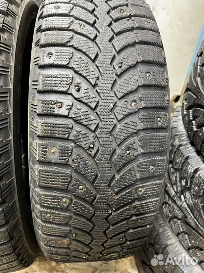 Bridgestone Blizzak Spike-01 195/60 R15 88T