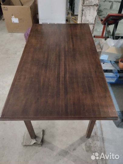 Кухонный стол