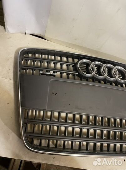 Решетка радиатора Audi Q7 4L 1