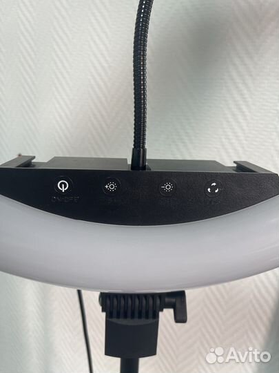 Кольцевая лампа со штативом 26 см