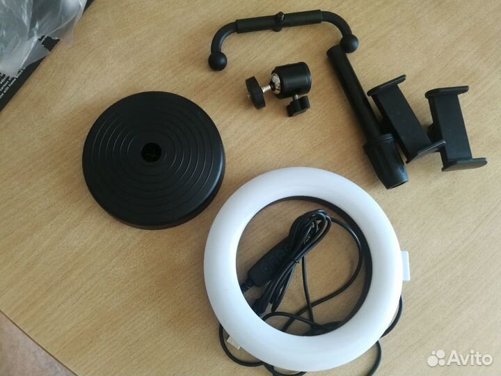 Кольцевая лампа для блогеров, селфи. 16 см. Новая
