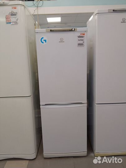 Холодильник бу Indesit в отличном состоянии