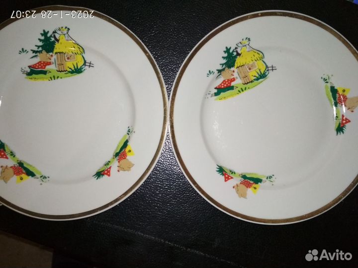 Фарфоровые детские тарелки и блюдца СССР Дулево