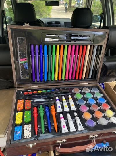 Набор юного художника