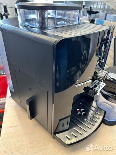 Кофемашина Krups Espresseria EA829810