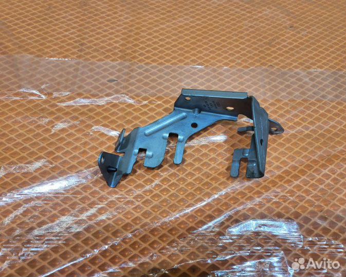 Кронштейн Audi A6 C7 4G cgwb 2012