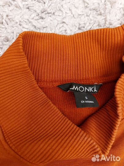Свитер Monki