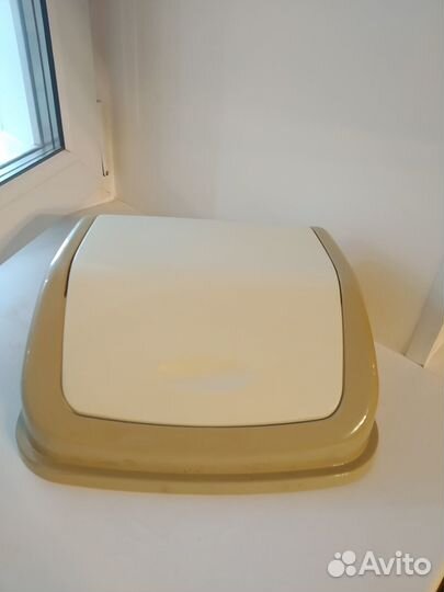 Крышка для мусорного ведра