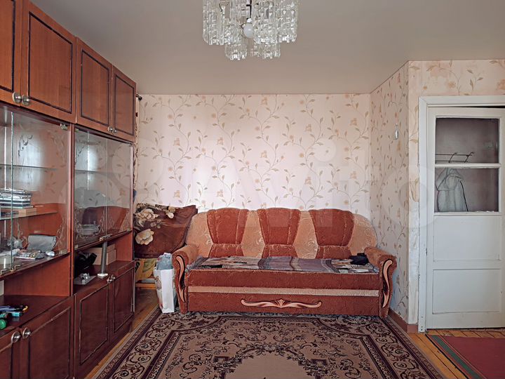 2-к. квартира, 43 м², 1/2 эт.