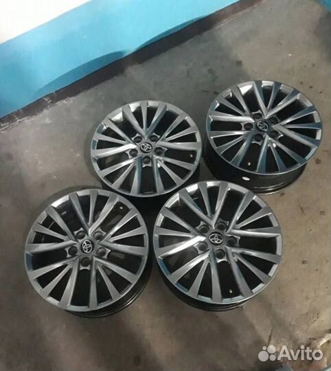Диски на toyota camry r18