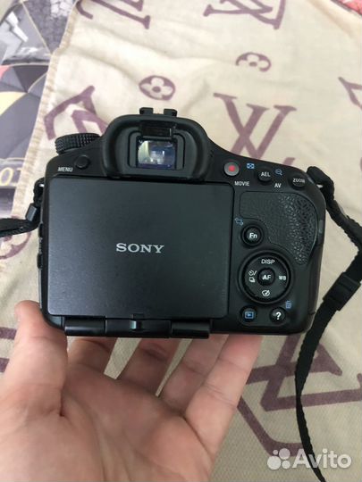 Зеркальный фотоаппарат sony SLT-A57