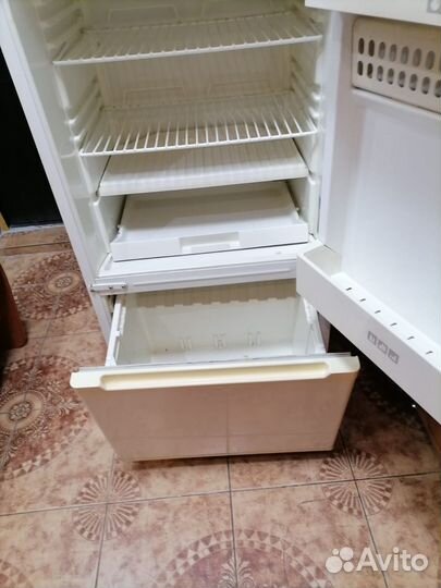 Холодильник stinol