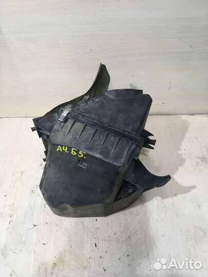 Корпус воздушного фильтра Ауди А4 Б5 1.8 ADR