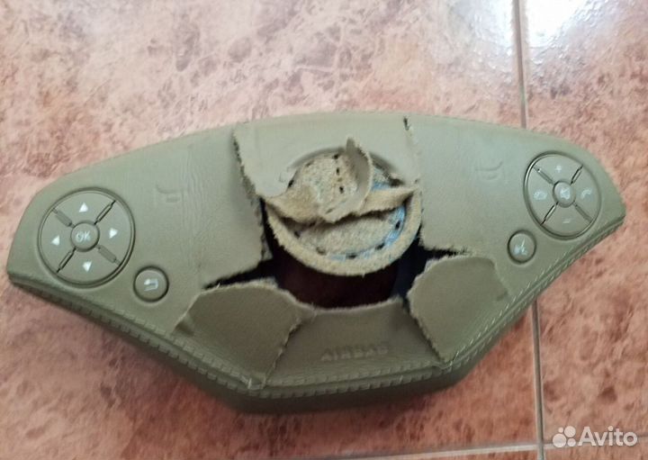 Кнопки руля мерседес S 221 A 2218217551