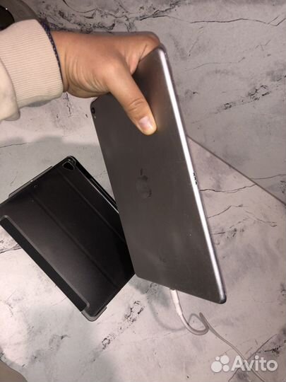 iPad pro 9.7 A1673