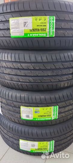 Goodride Solmax 1 255/45 R21 106W