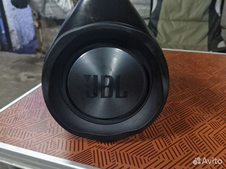 Портативная колонка jbl